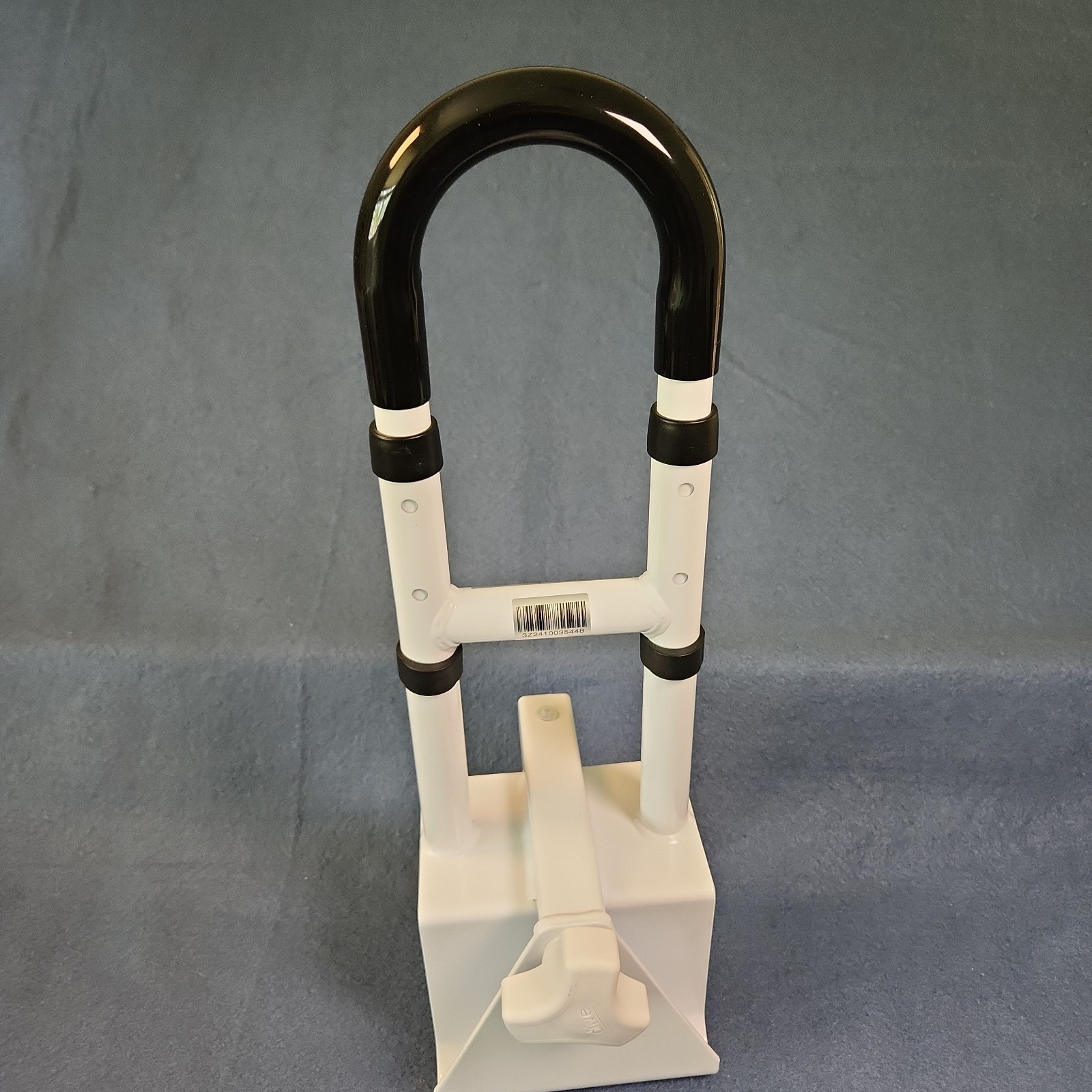 Drive Medical Bathtub Grab Bar Saftey Rail, 300 lbs Weight Capacity