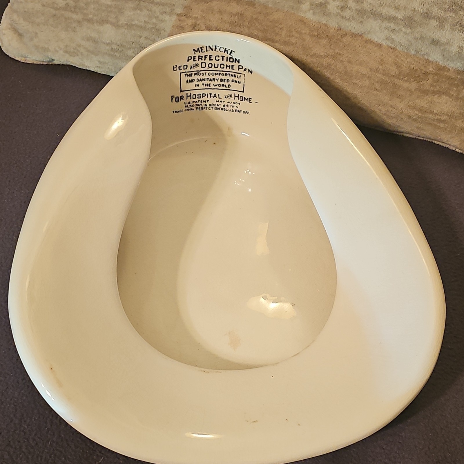 Meinecke Perfection Bed Pan 500ml Enamelware White Reusable Bedpan