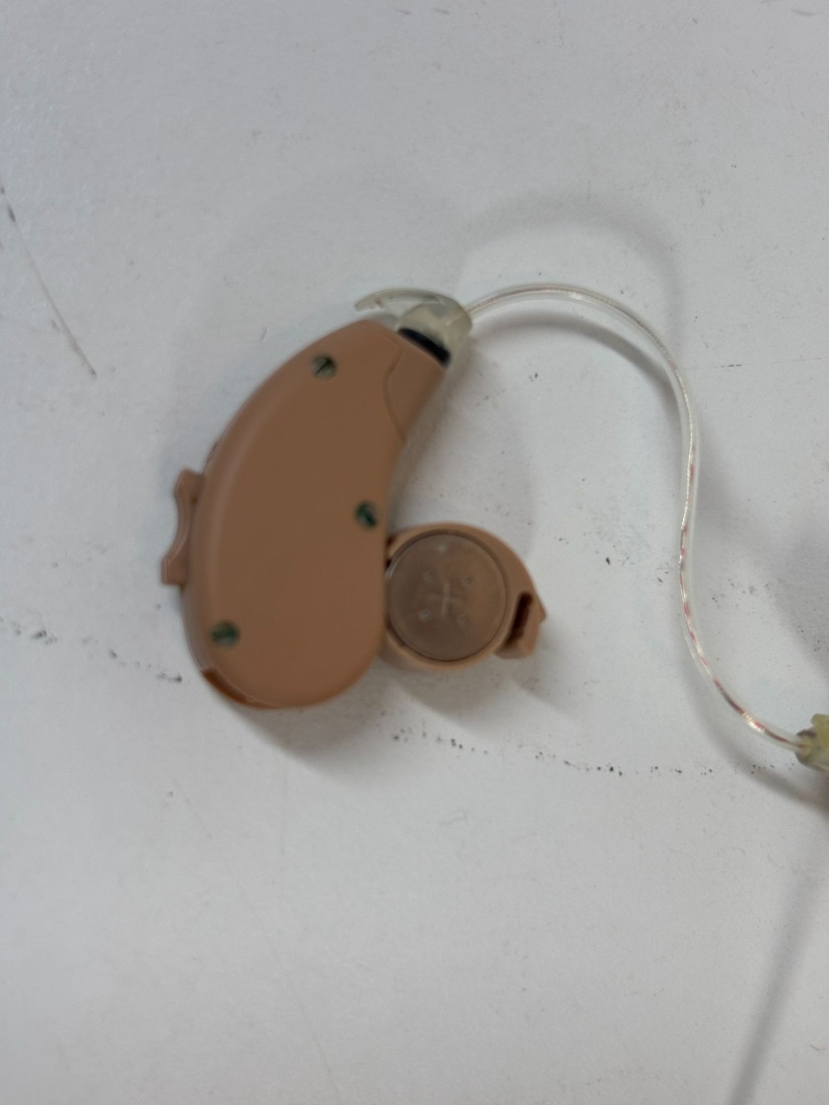 Right Hearing Aid Only Beige Color Includes Case & Batteries