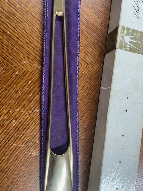 Royal Horn Extra Long Shoehorn Easy Reach 17.5″ Shoe Horn Longer Handle Metal