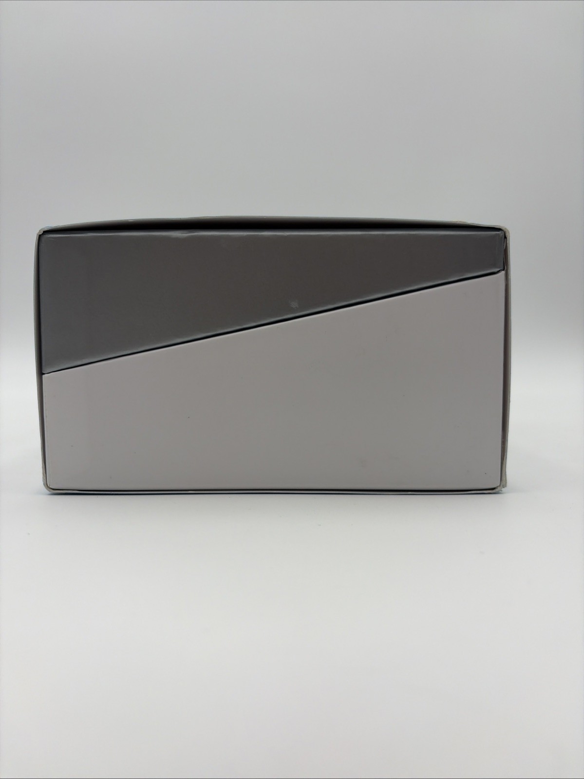 Used Starkey LIVIO AI 1200 RIC R Hearing Aids & Charging Case