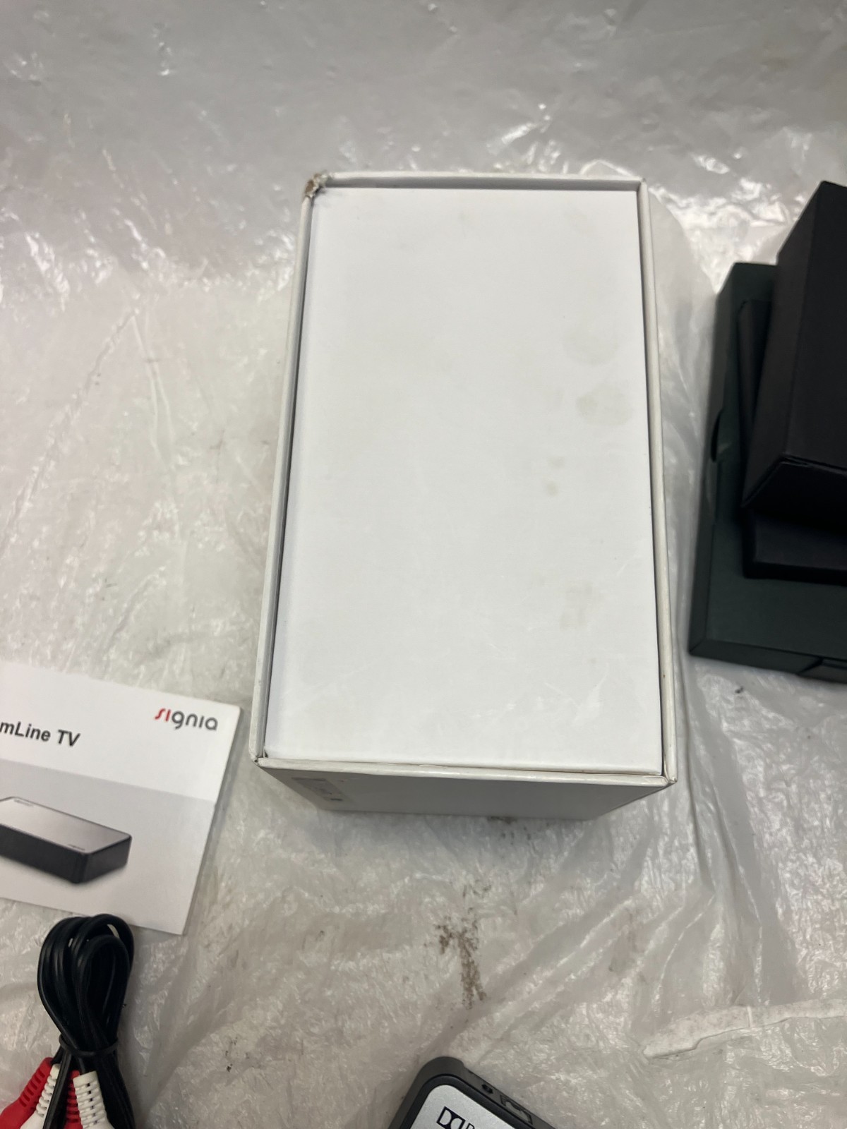 Signia Streamline TV Accessory Set Model TV03 Dolby Digital Used