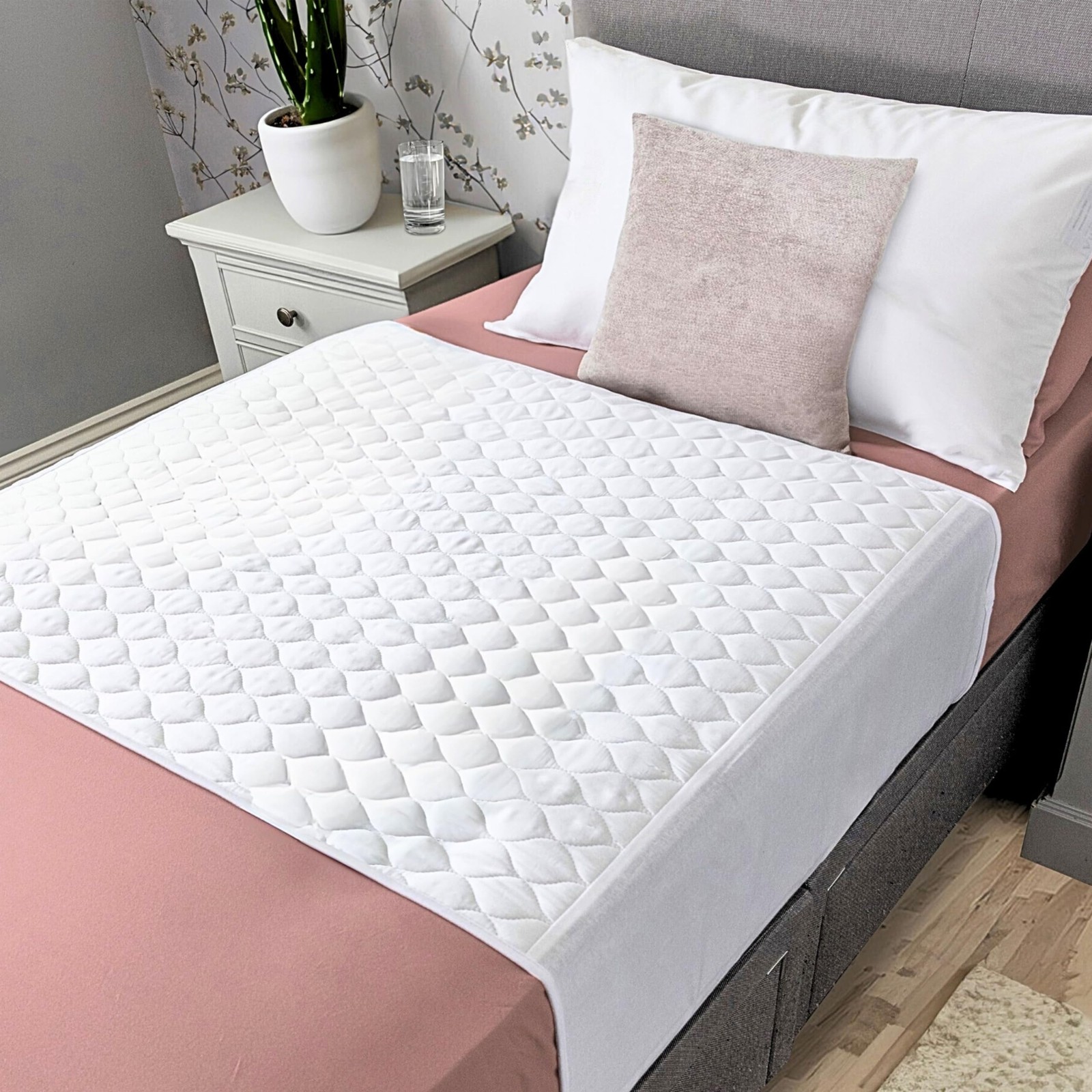 Hygge Sheets®️ Organic Washable Incontinence Bed Pads with Tucks – 100% Water…