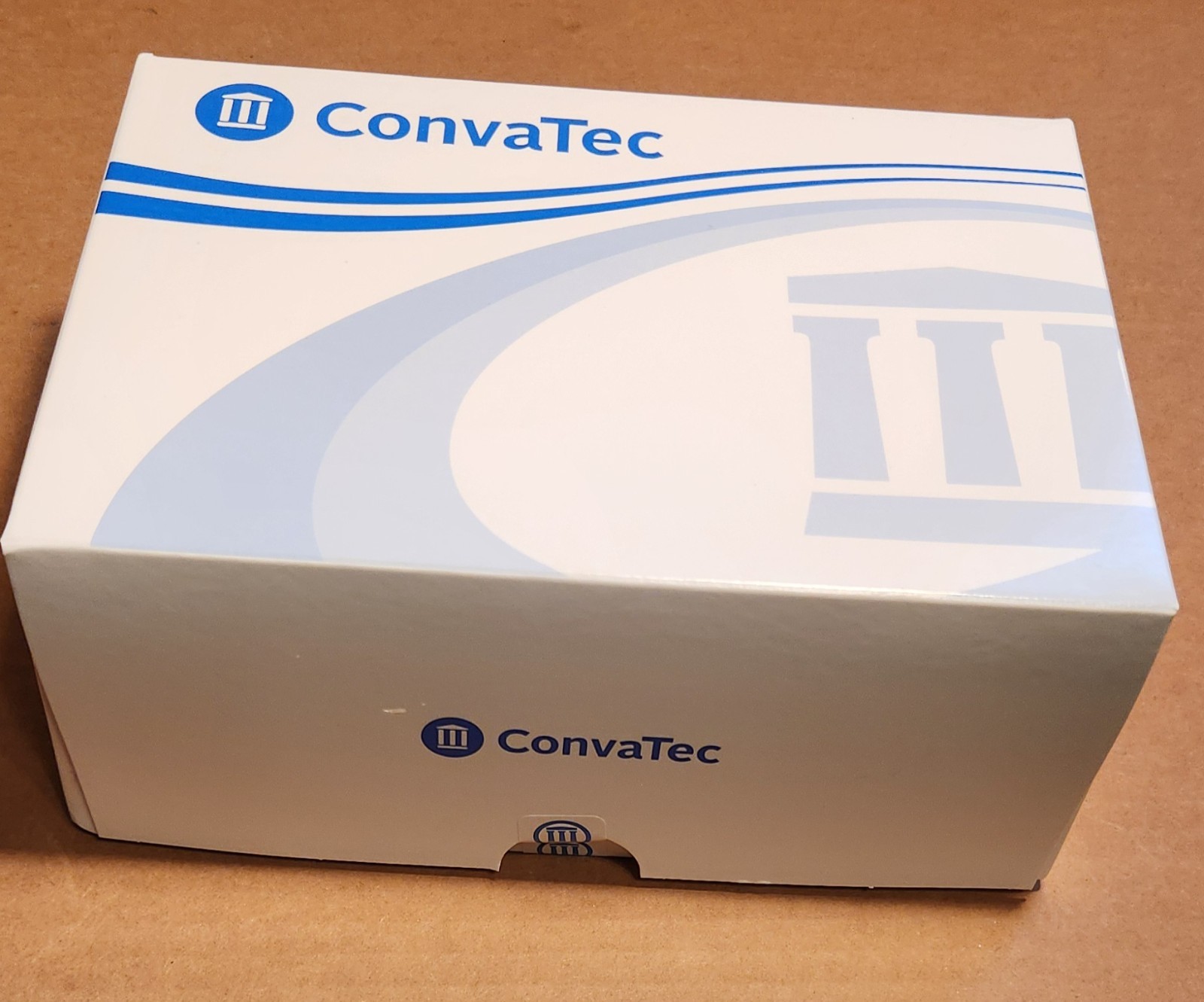 1 New Box of 10 ConvaTec 420697 Natura Durahesive Accordion Flange xp 2029