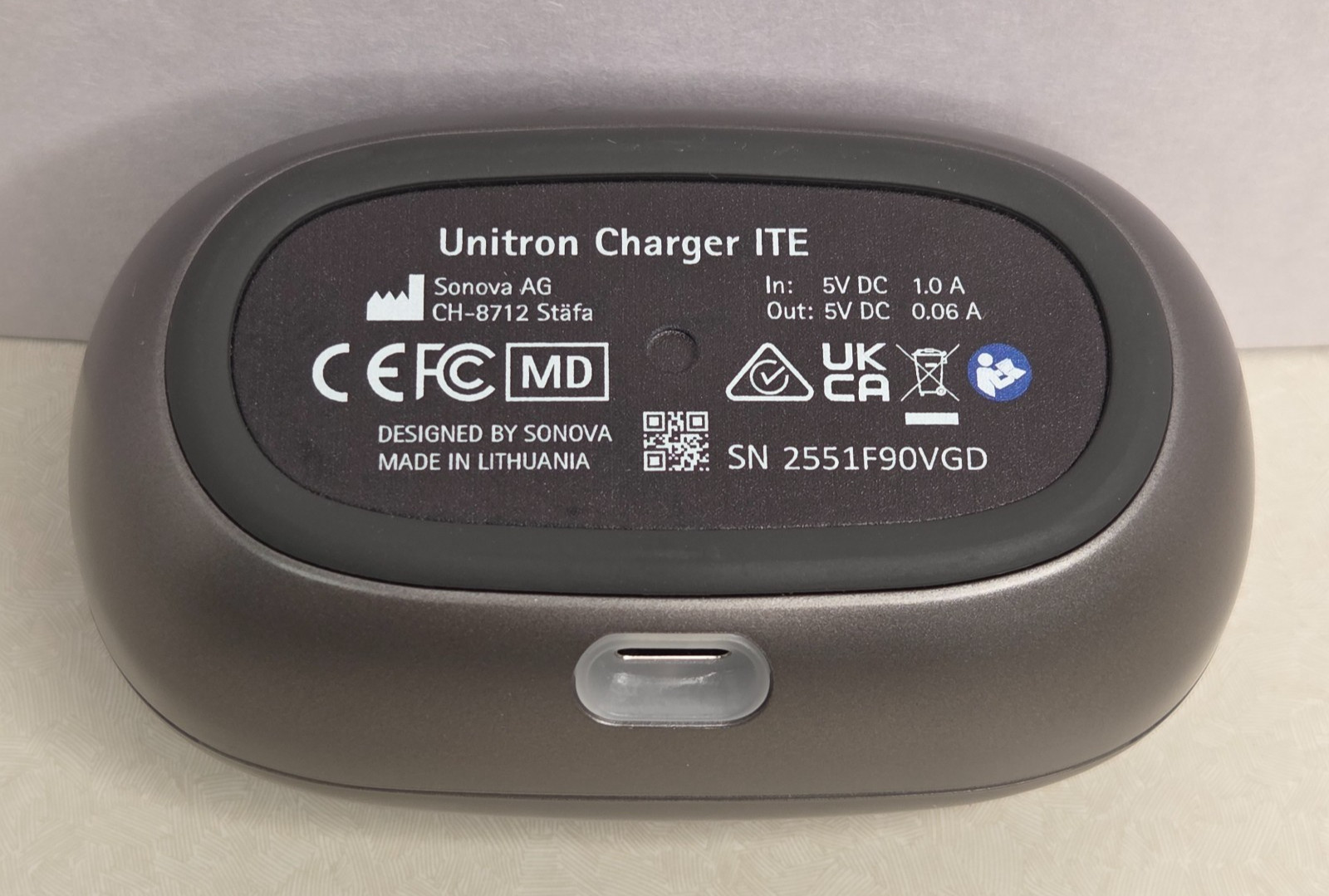 Unitron Charger ITE Charging Case For Unitron Insera S-R ITE Hearing Aids