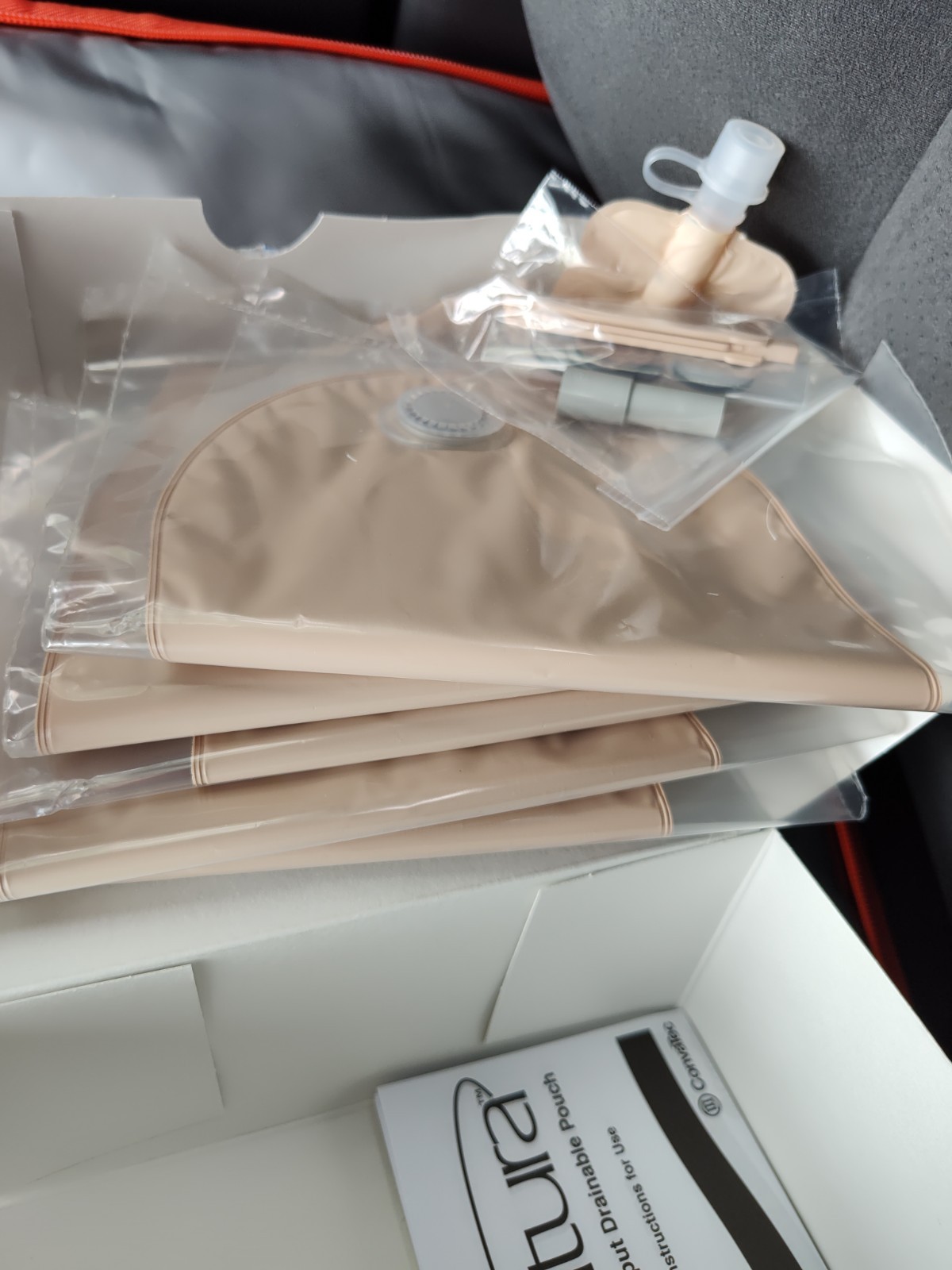 Ostomy Bags ConvaTec Sur-Fit Natura Drainable 2-1/4″ Flange 1 BOX OF 5CT