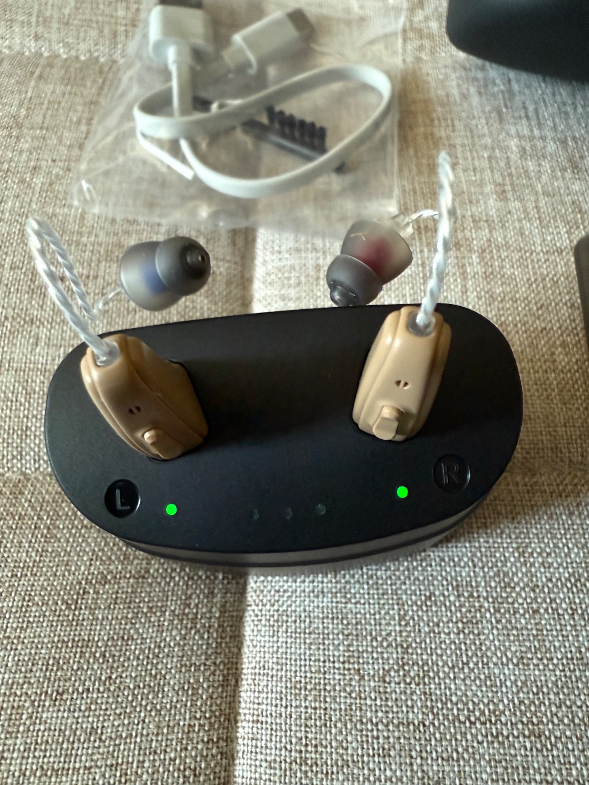 NVBOTY M2219 Hearing Aids Seniors Rechargeable 5-Level Volume OTC Noise Cancel
