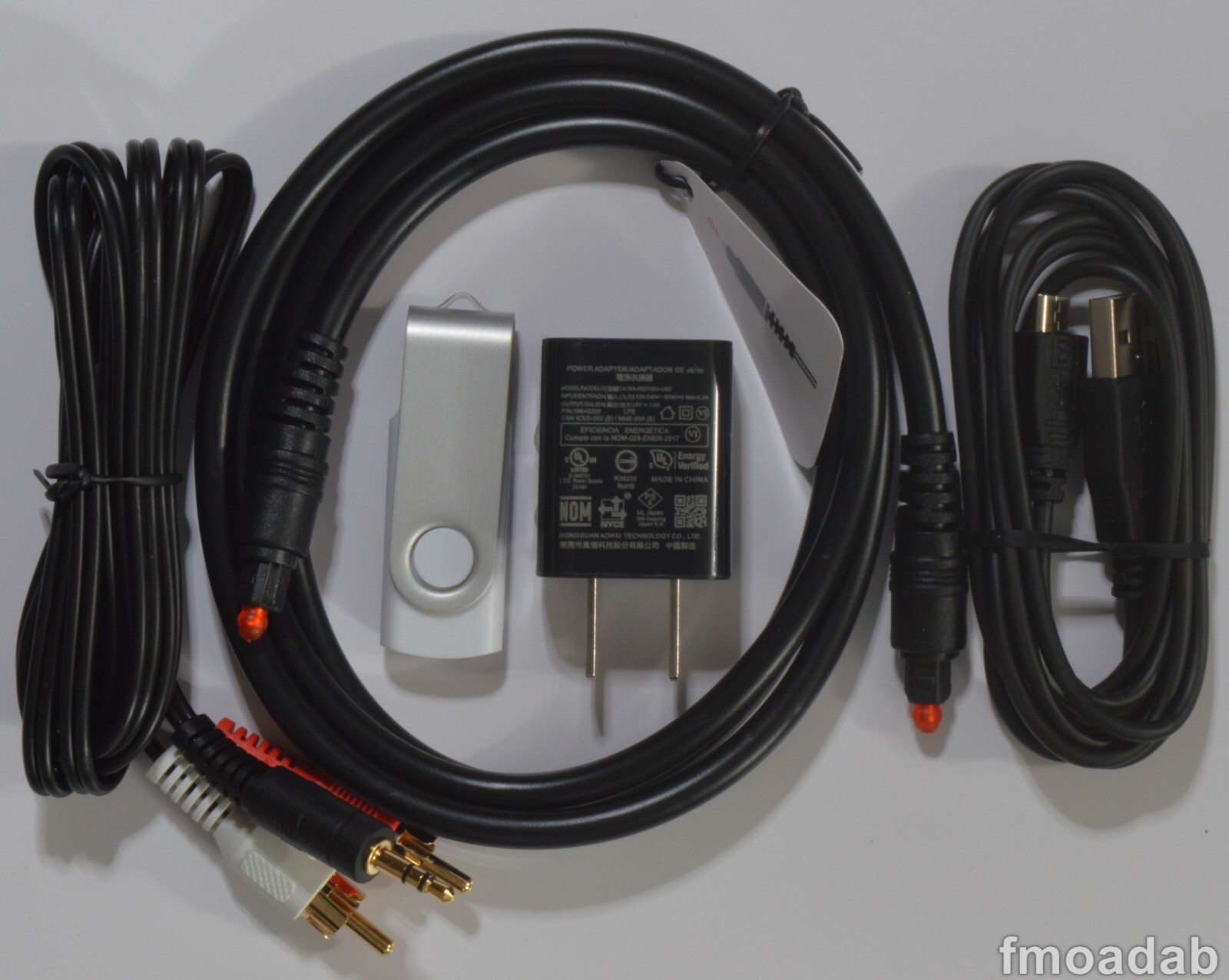 COCHLEAR WIRELESS TV STREAMER DOLBY DIGITAL FOR COCHLEAR IMPLANT HEARING AIDS