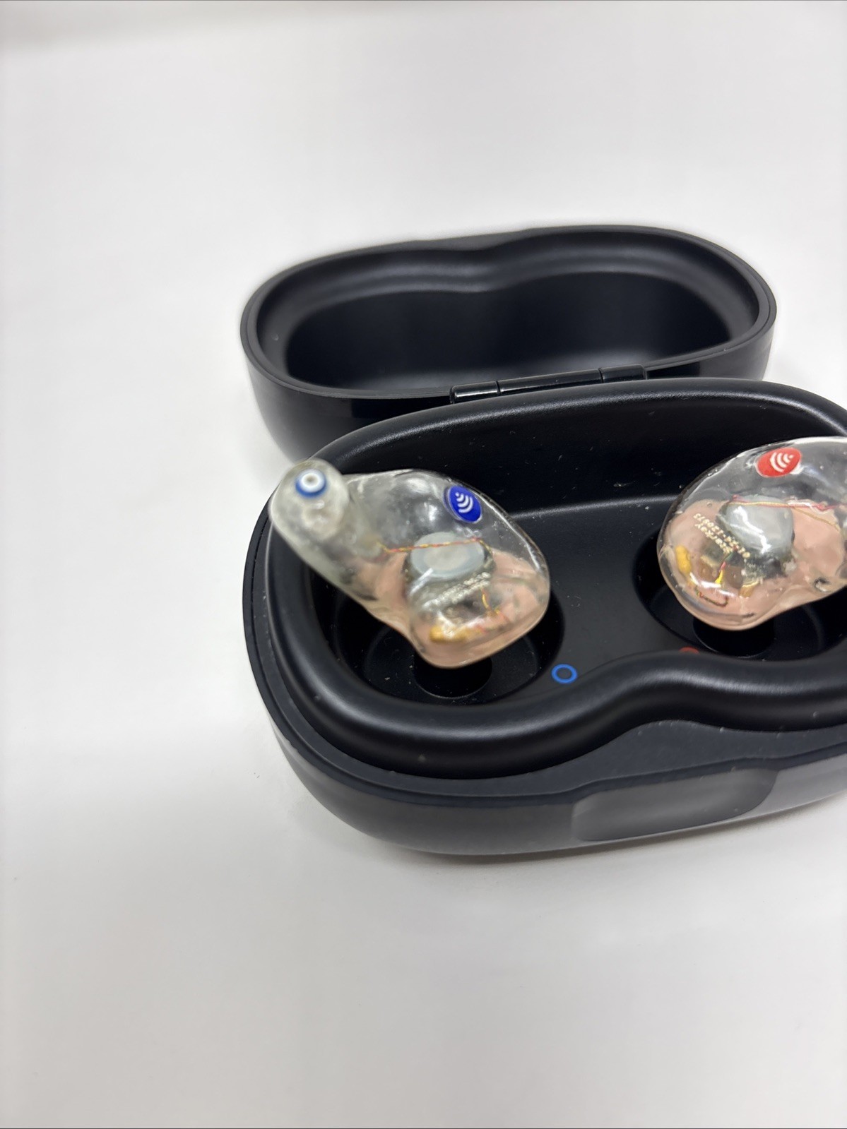 STARKEY GENESIS AI 12 Hearing Aids Pair With Charging Case Bluetooth
