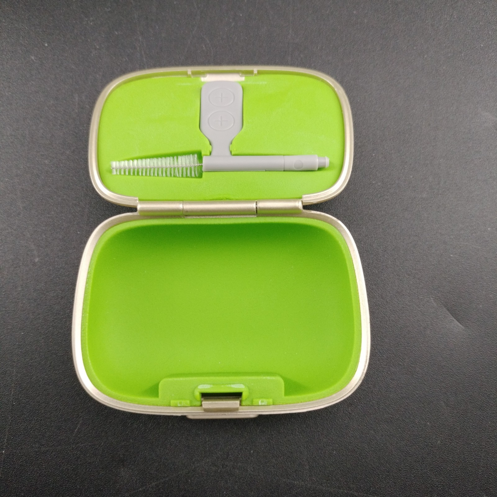 Phonak Life Charger B90/B70/B50 w/ Charge Cord, 2 Small Carry Cases, User Guide
