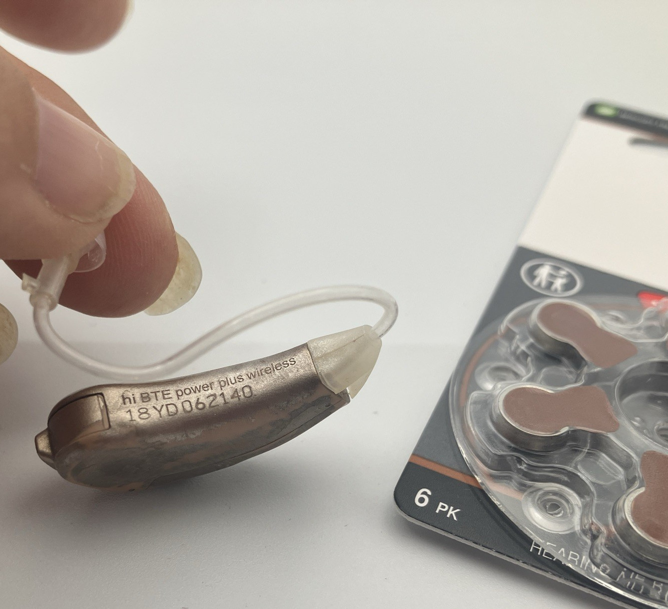 One (1) HI BTE HEARING AID BTE Power Plus Wireless