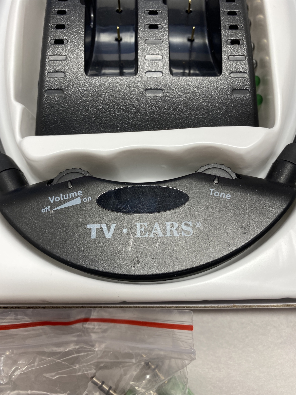 TV Ears Digital Wireless Headset System Voice Clarifying 11741 Black W/ New Tips