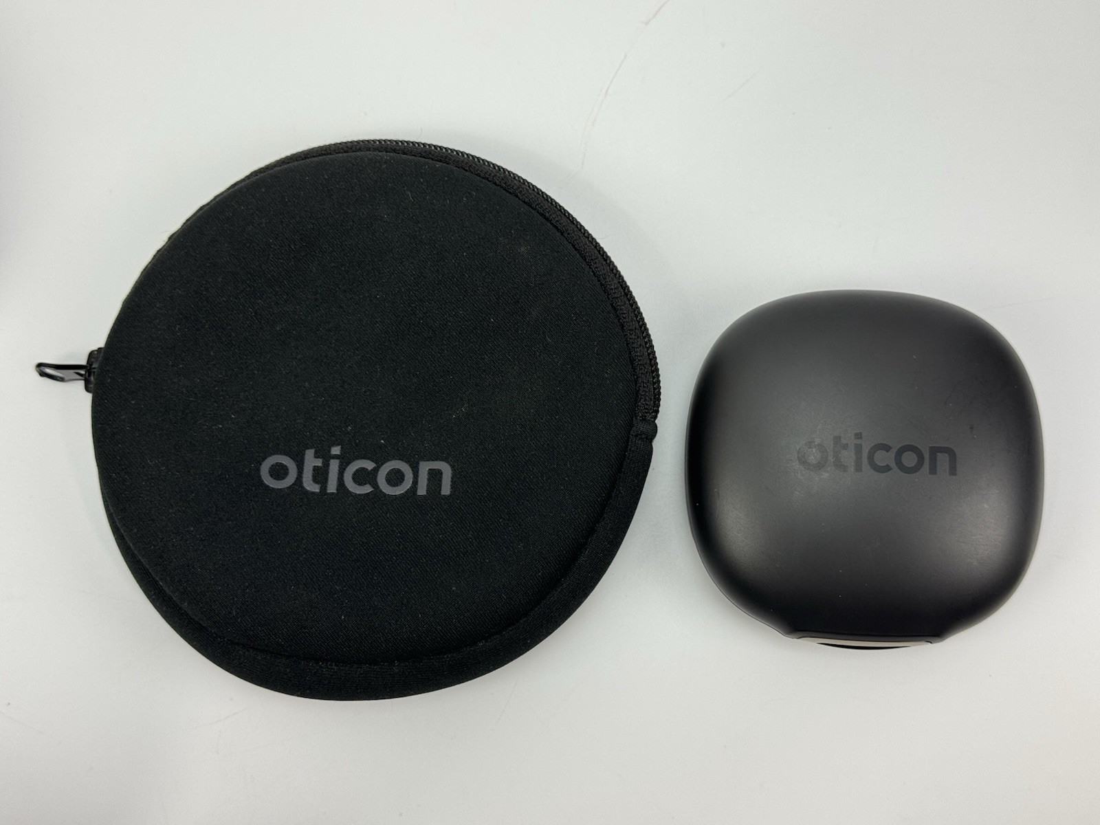 OTICON Minirite R Smart Charger Only (Model C-2A) w/ Charging Cable Storage Case