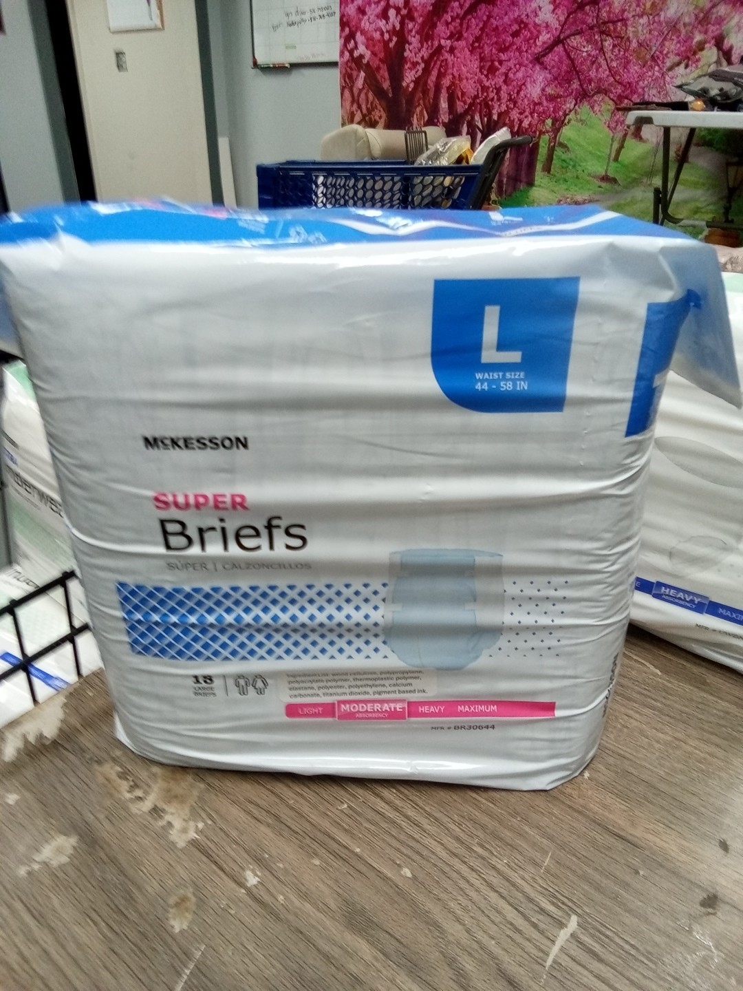 McKesson Super Briefs Large 44×58″ Moderate Absorbency Briefs 18 Ct 779