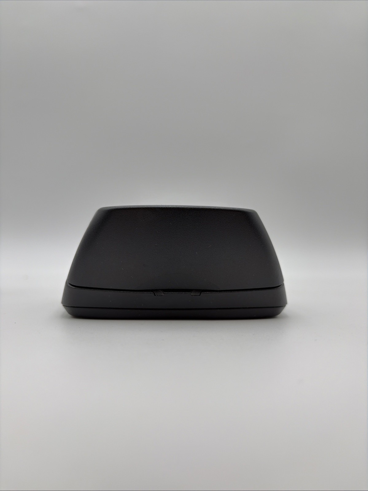 Used Starkey LIVIO AI 1200 RIC R Hearing Aids & Charging Case