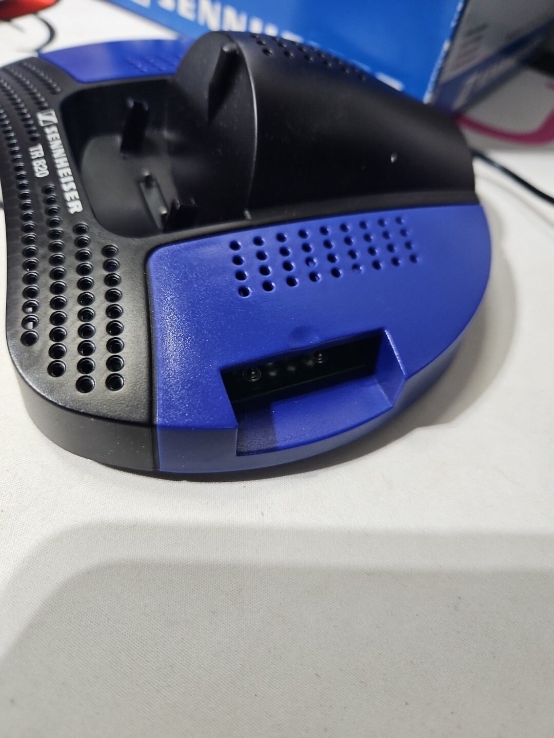 Sennheiser Freeport Set 820 S Wireless RF Listening System Use With Hearing Aids