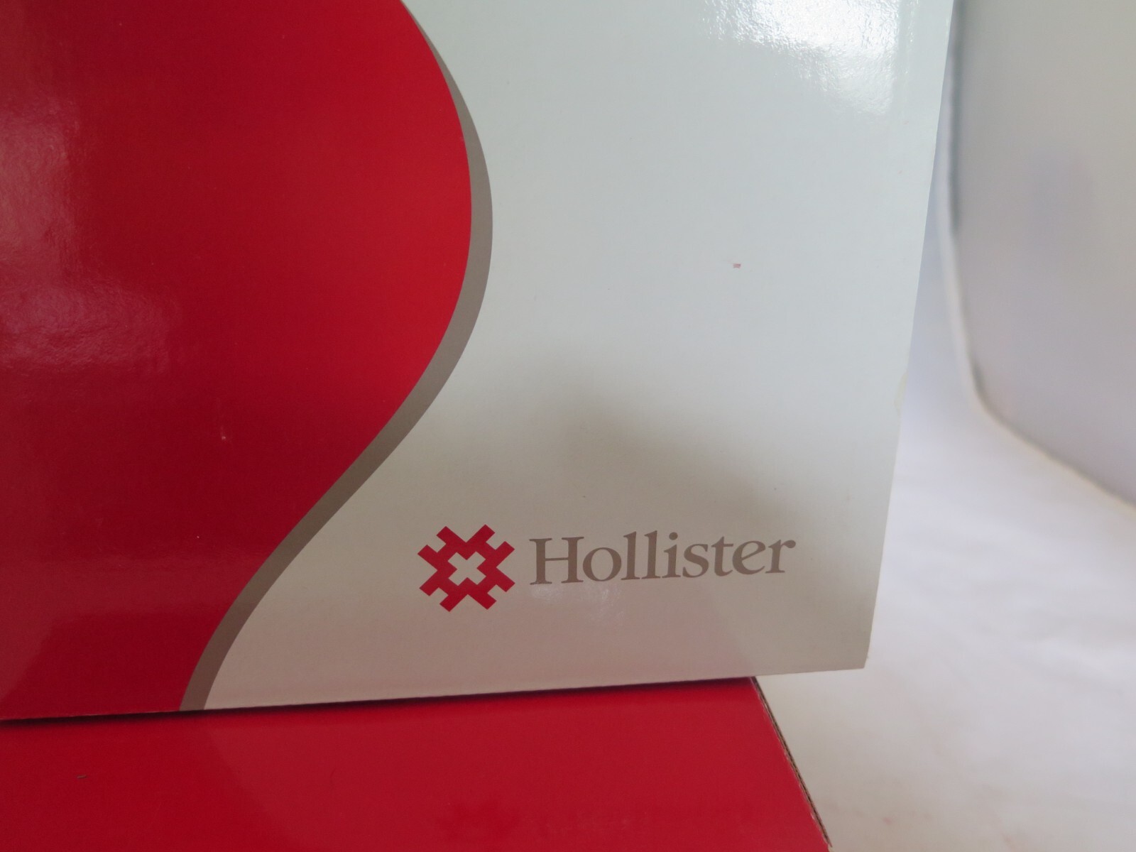 Hollister Medium Leg Bag Straps – 9343 – Lot of 2 Boxes of 10 Each – New – b5