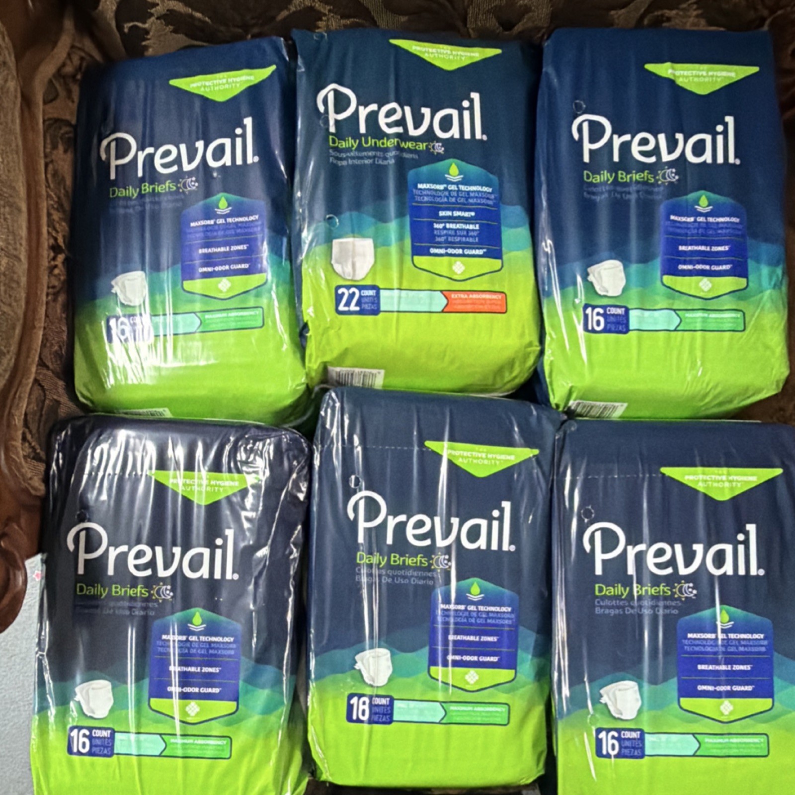 Prevail Daily Briefs & Underwear Maximum Absorbency Small White MaxSorb Gel 16ct