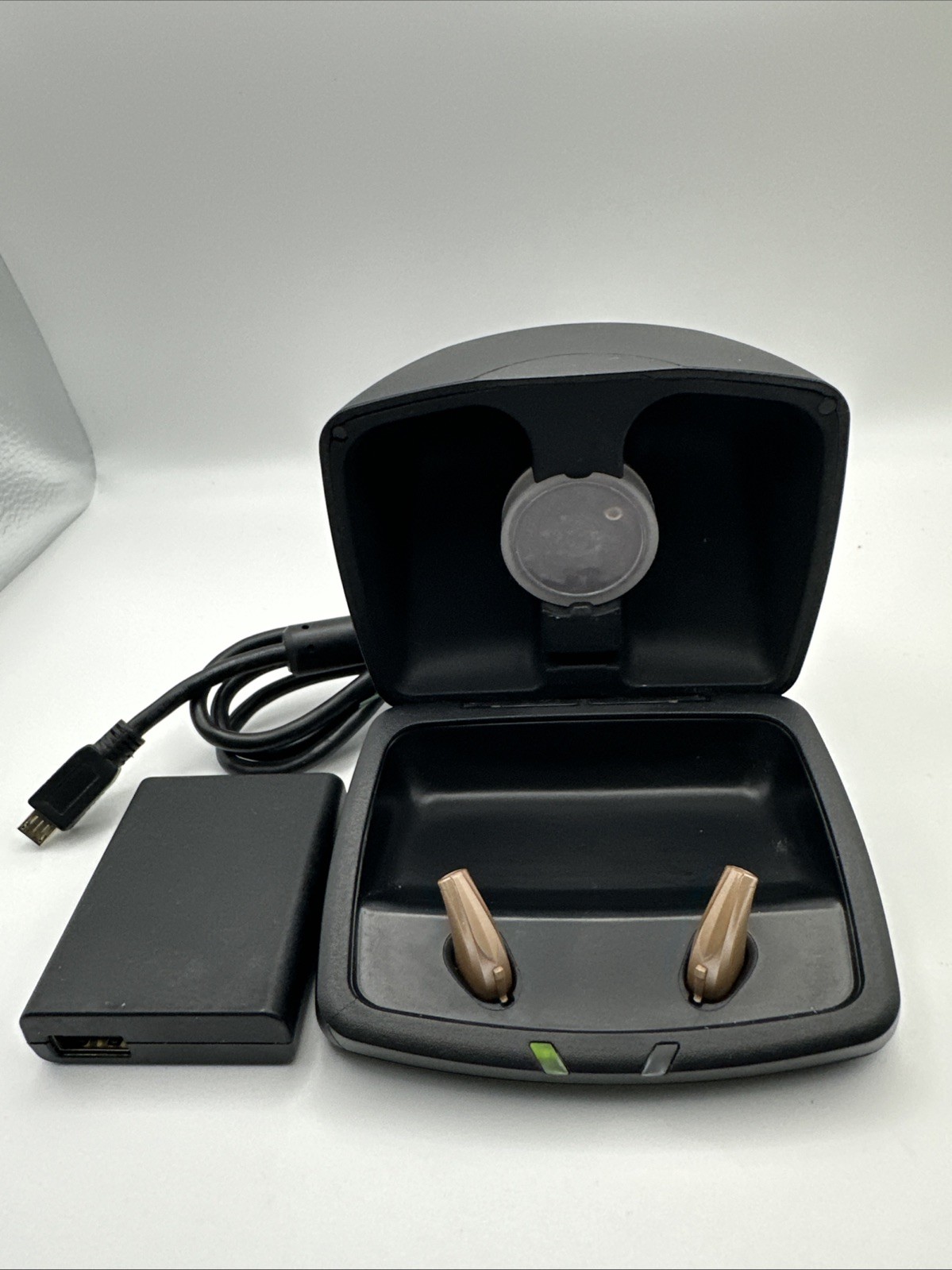 Starkey Muse iQ 1000 Rechargeable Hearing Aids RIC Style with Charging Case