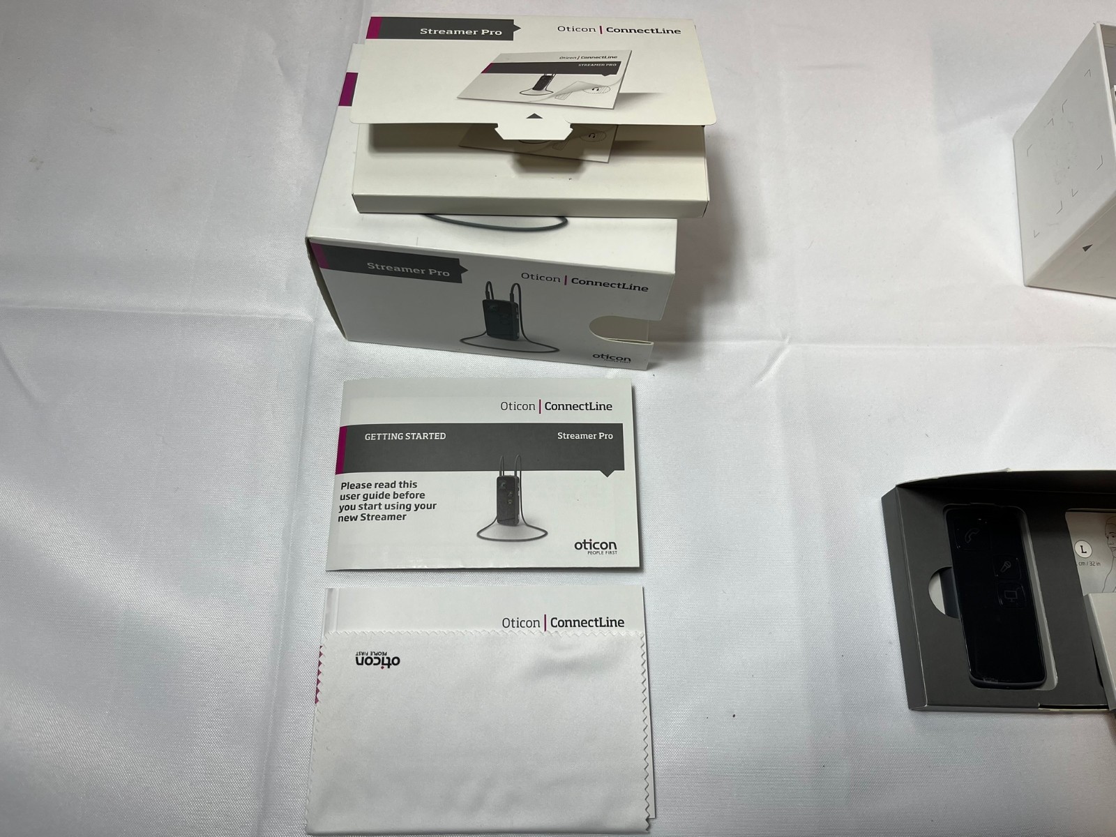 Oticon Streamer Pro 1.2 Connectline. open box
