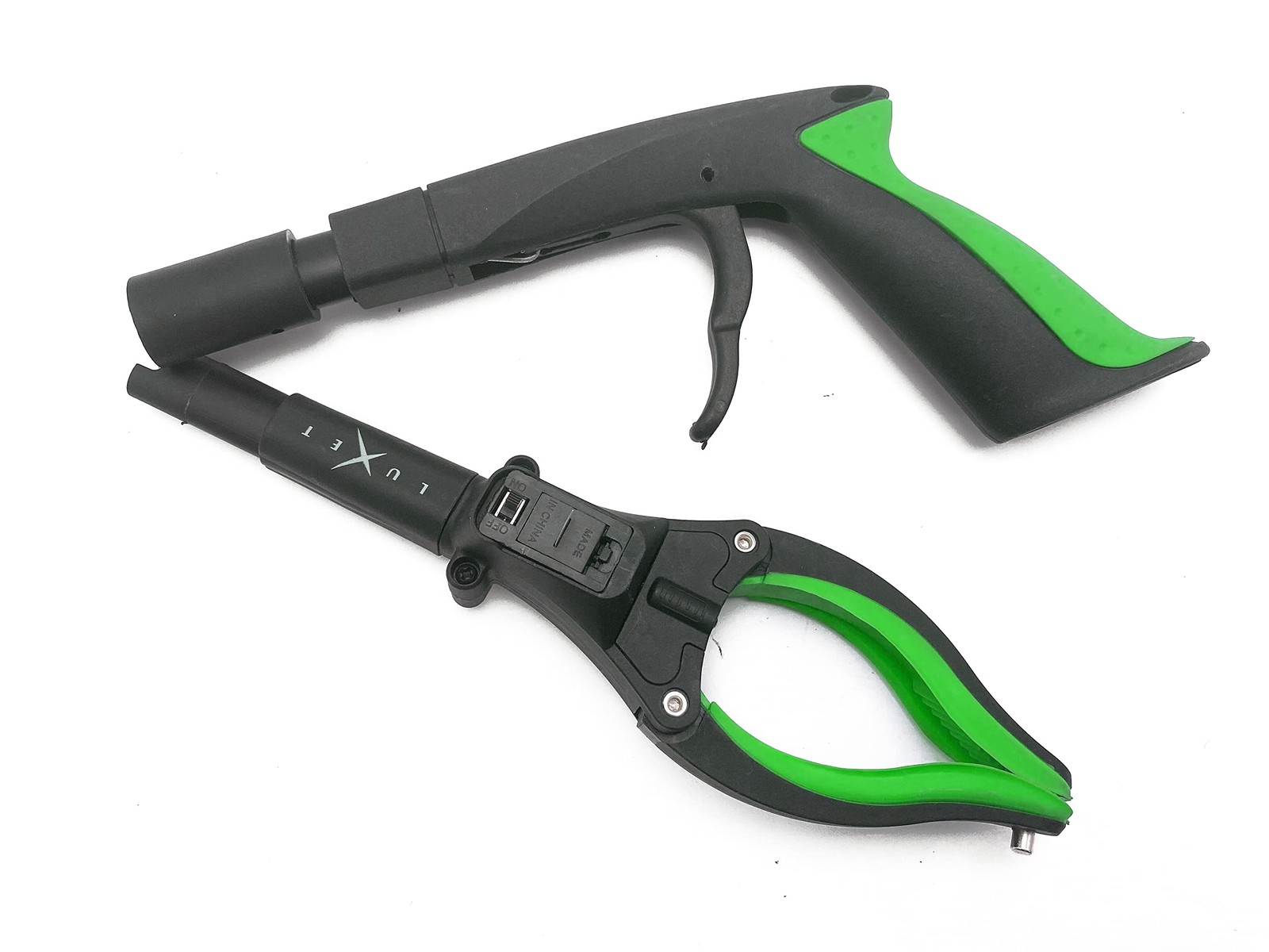 Grabber Tool 19″ Aluminum Magnetic Claw with Light, Lightweight Foldable Reac…