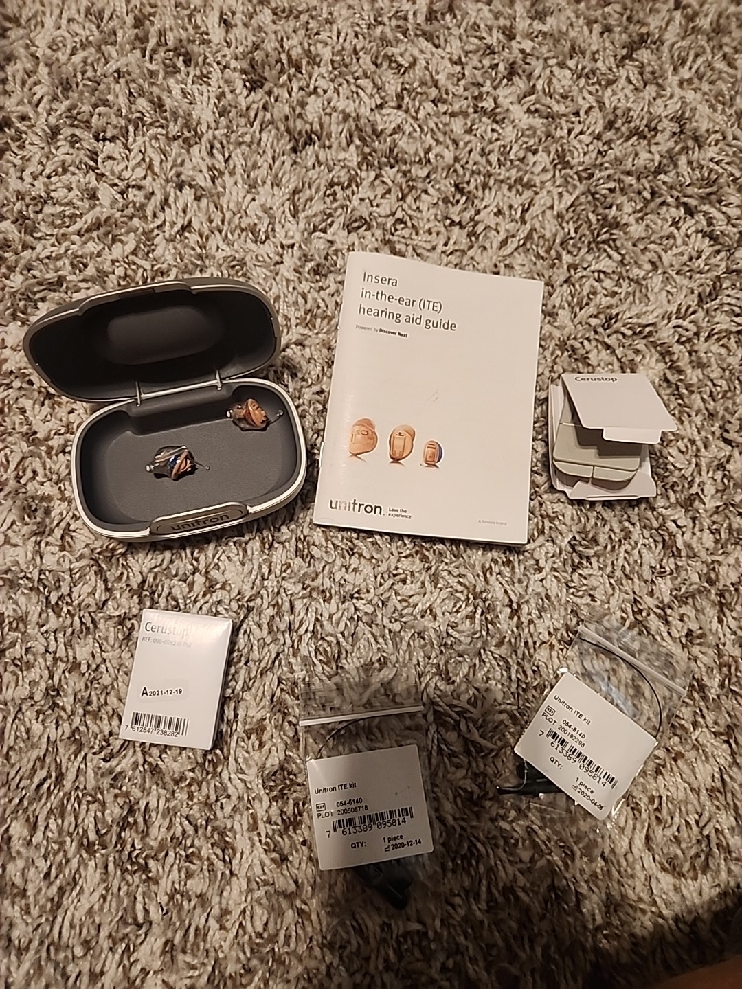 Unitron DX Insera ITE in the ear left and right one pair Free Ship