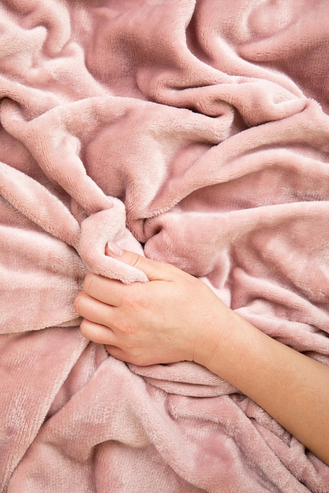 EverSnug Travel Blanket and Pillow – Adult size (65″ x 40″), Light Pink