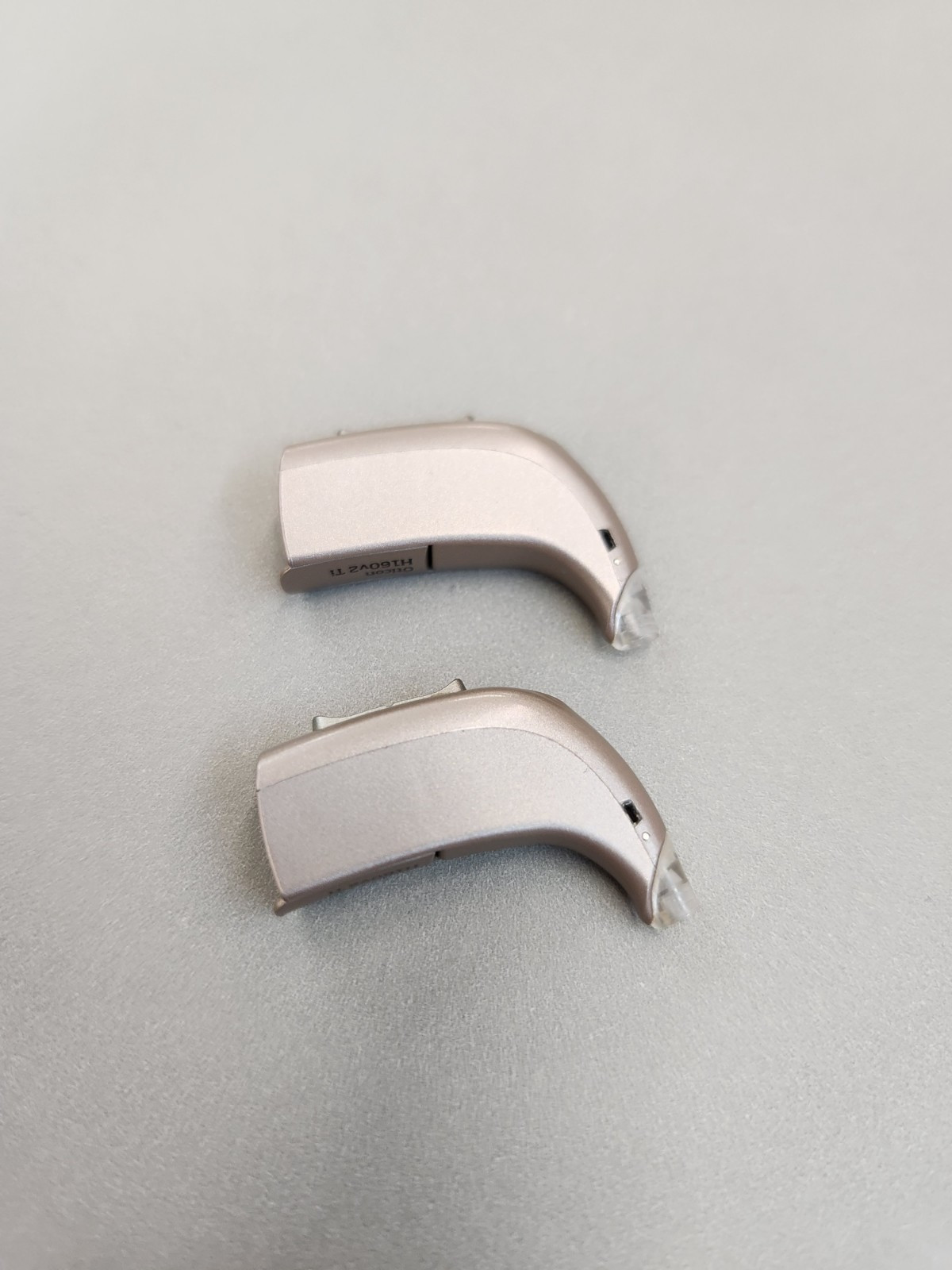 PAIR of Oticon H160 V2 TI BTE Hearing Aids with WARRANTY!