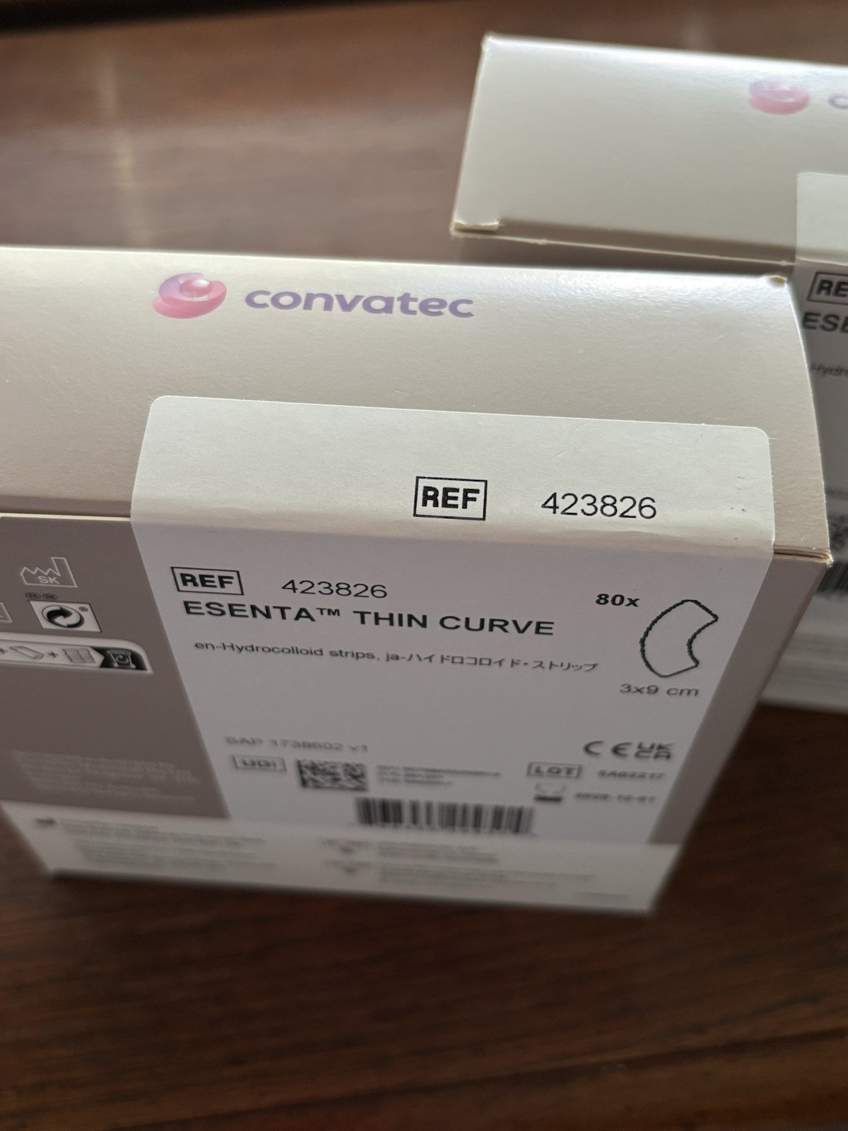 2 Sealed Boxes 160 Count Convatec 423826 Esenta Thin Curve Strips 3x9cm Exp 2030