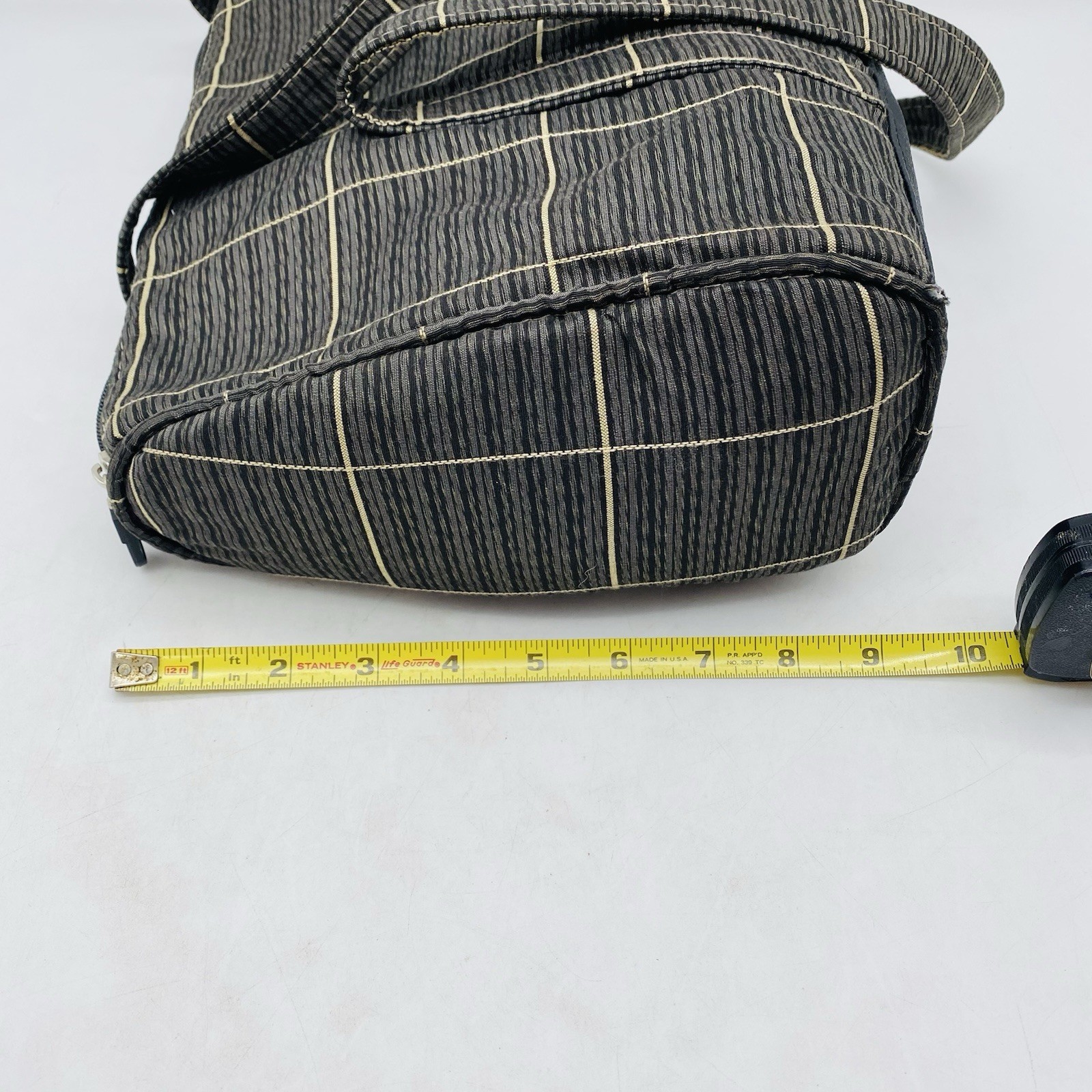 O2Totes Fashionable Portable Oxygen Tank Purse Tote Carrier Plaid