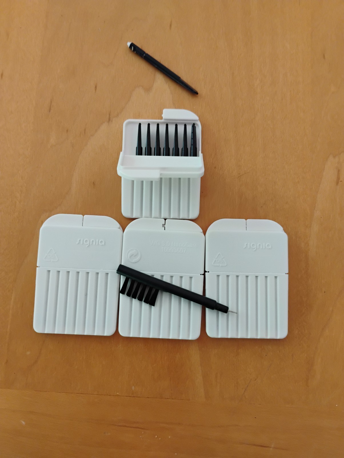 32 WAX GUARDS HEARING AID/AMPLIFIER FIT PHONAK, WIDEX, RESOUND