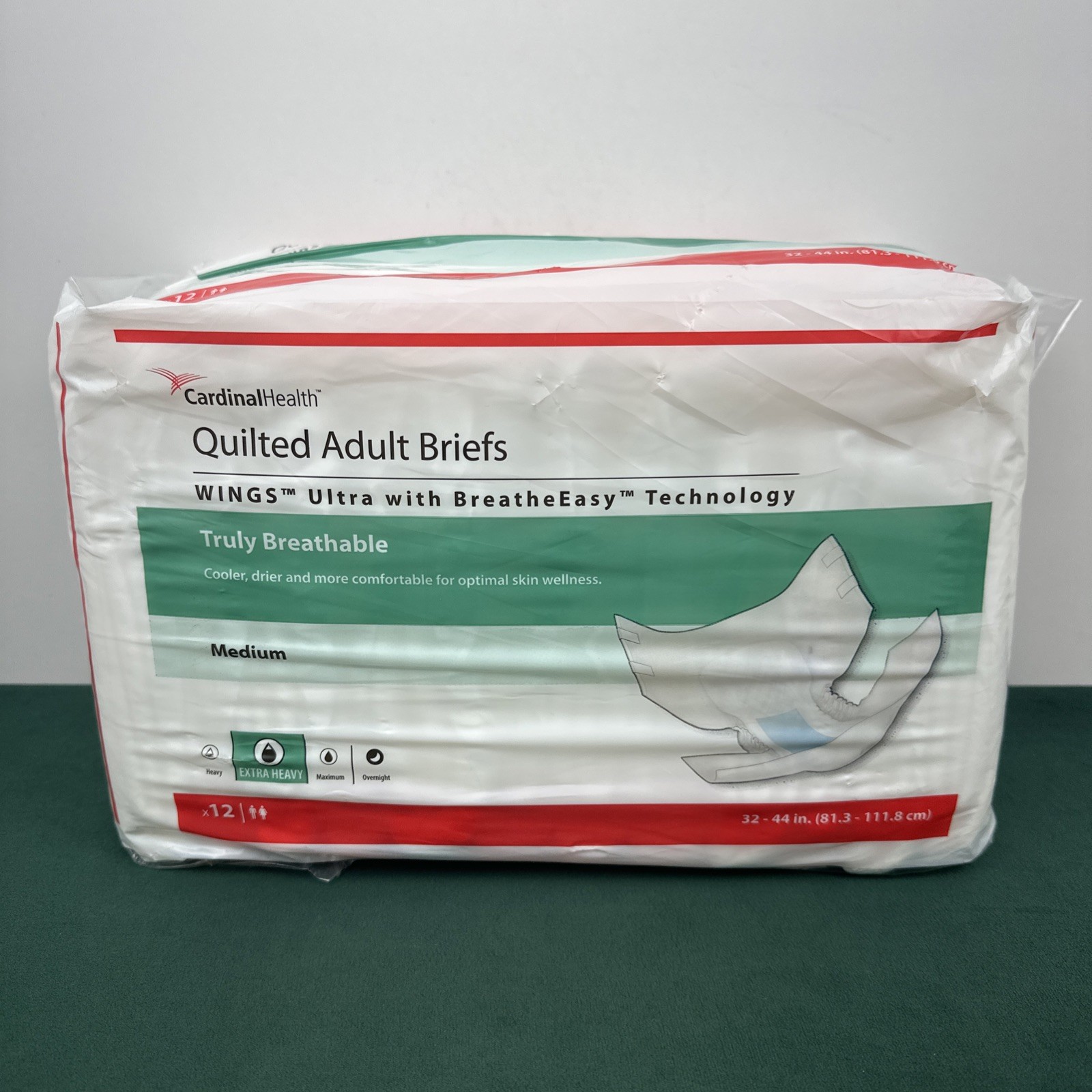 Cardinal Health, Quilted Adult Briefs, Wings Ultra, Medium, 32″-44″ Extra Heavy