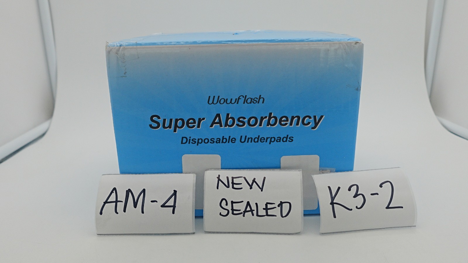 Wow Flash 17”x 13” 50 Count Super Absorbency Quick Drying Disposable Underpad