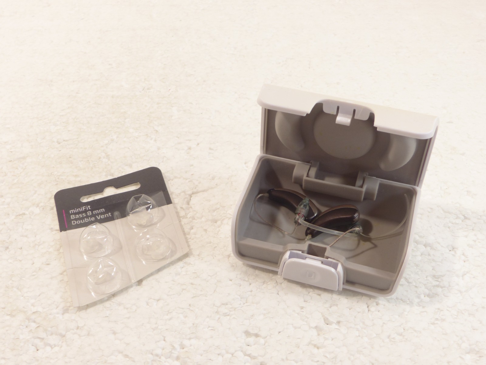 Unitron Moxi Kiss Behind-the-Ear Hearing Aids w/ uDirect 2 & CleanDry Bundle Set
