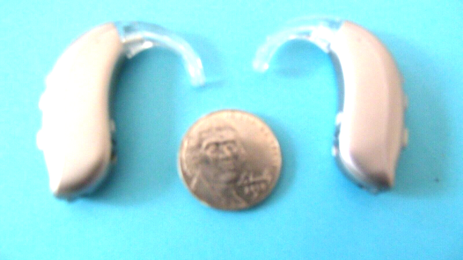 TWO PROGRAMMABLE BEHIND THE EAR DIGITAL HEARING AID PROFOUND LOSS