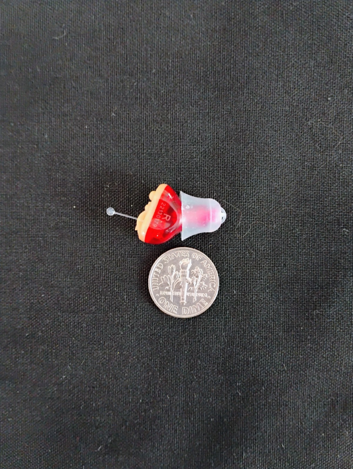 PAIR MINI DIGITAL IN EAR CIC HEARING Amplifier 3 PROGRAMS & NOISE REDUCTION