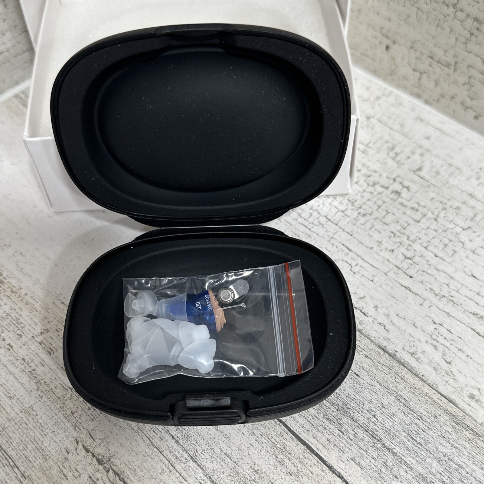 IncenSonic Mini Sound Amplifier, Ear Sound Enhancer, Noise Reduction, Blue Left