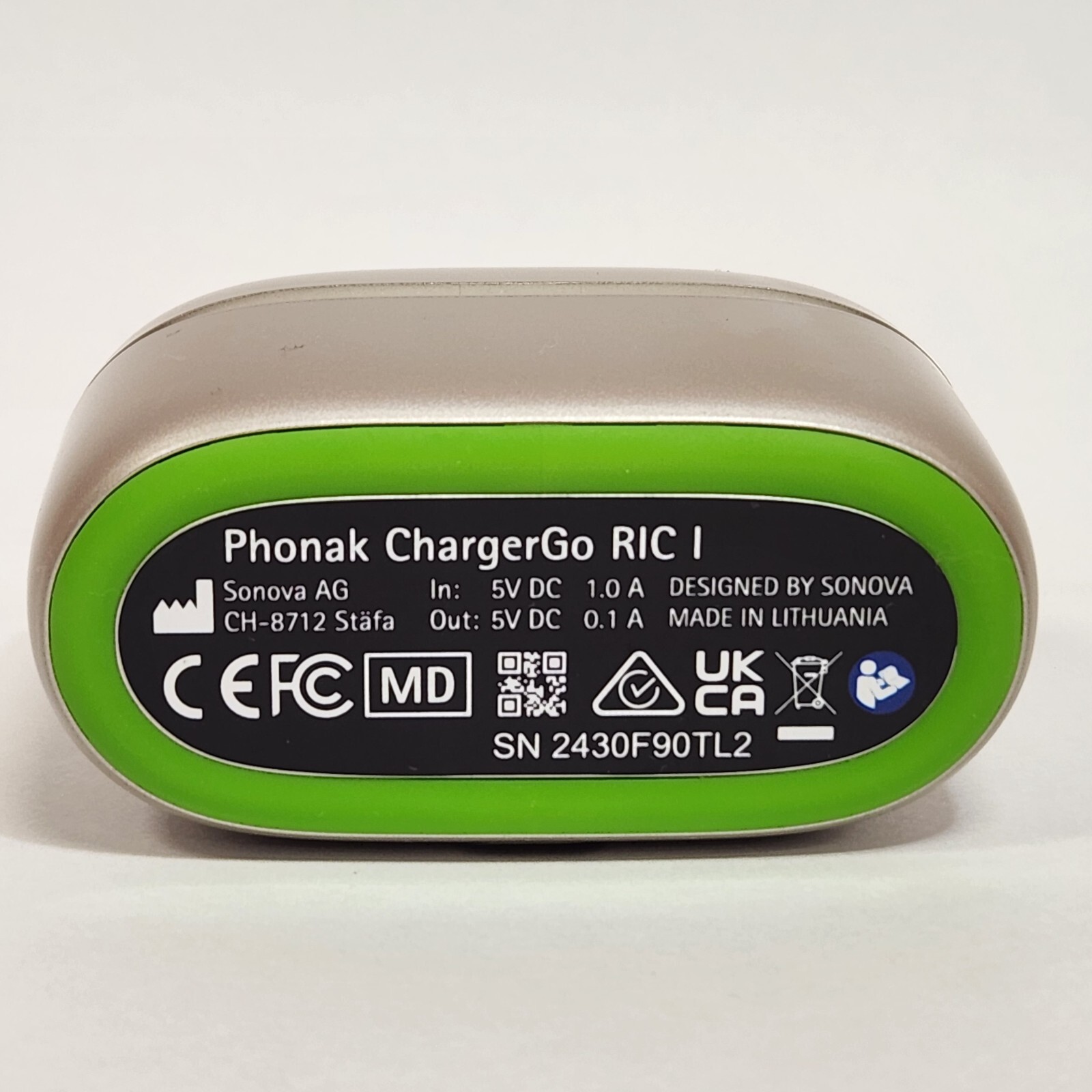 Phonak ChargerGo RIC Infinio. With Power Cord & Wall Adaptor