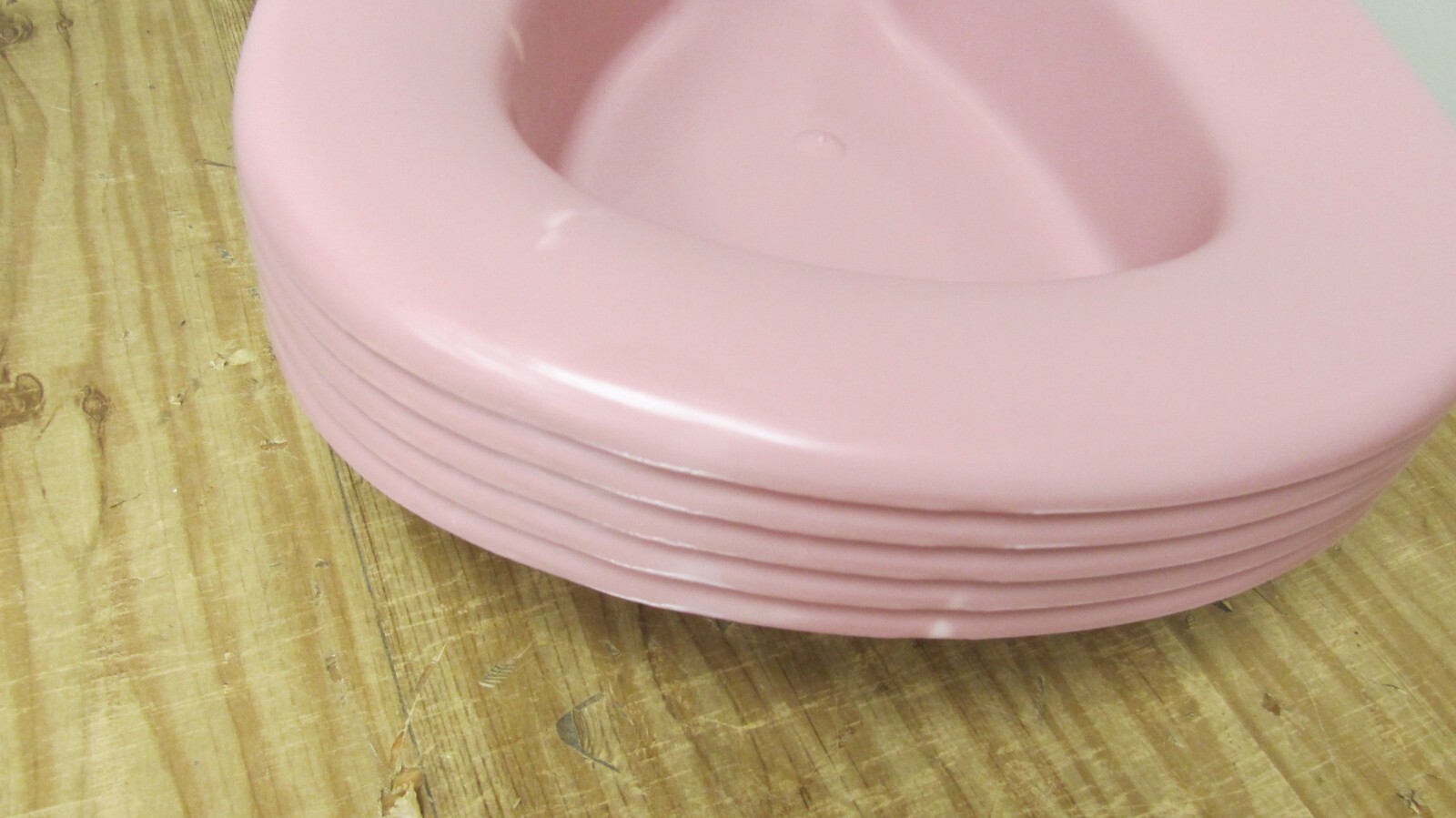 Lot of 5! Medegen Stackable Bedpan, Rose, 350 lbs Weight Capacity