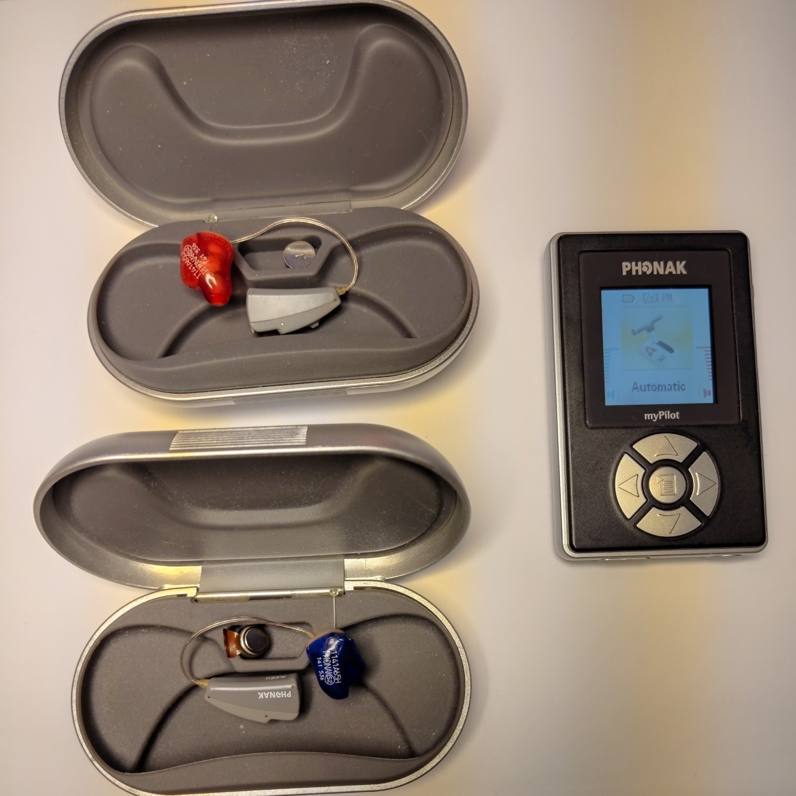 Phonak Audeo Smart IX 1139H Hearing Aids left and right with my pilot working