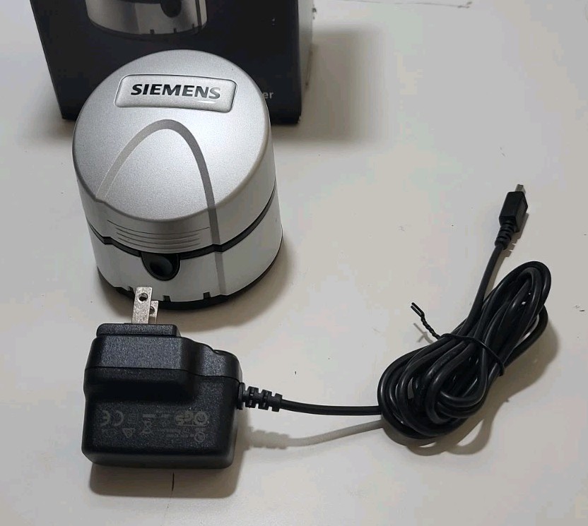 SIEMENS With Hearing AIDS With Case And Manual. “Read” Description!