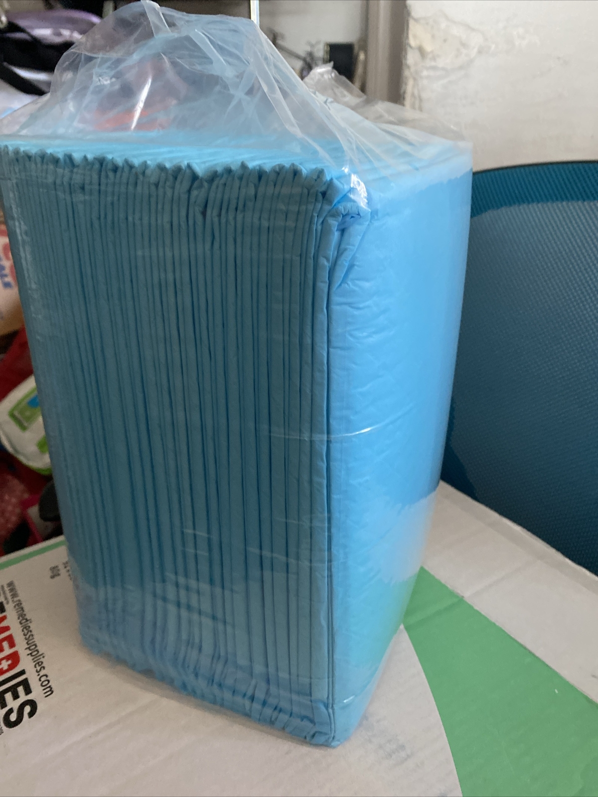 Extra Large 36 X 36 in Disposable Bed Pads Adults Incontinence – 25 Count
