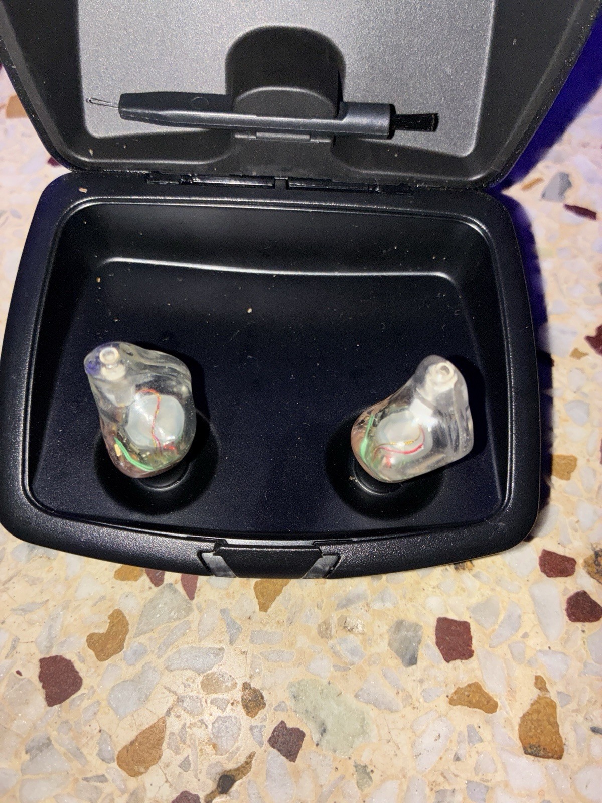 Starkey Genesis AI 12 rechargeable hearing aid