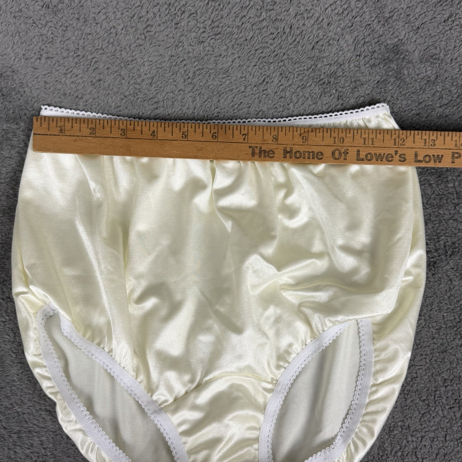 Options Ladies Medium Basic Brief W Built-in Ostomy Barrier Support Ivory Nylon