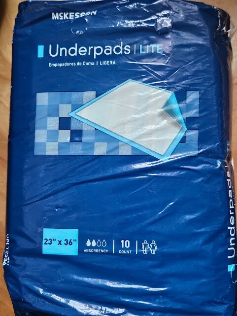McKesson Adult Urinary Incontinence Disposable Underpads Lite 23×36″ 10 Count Pk