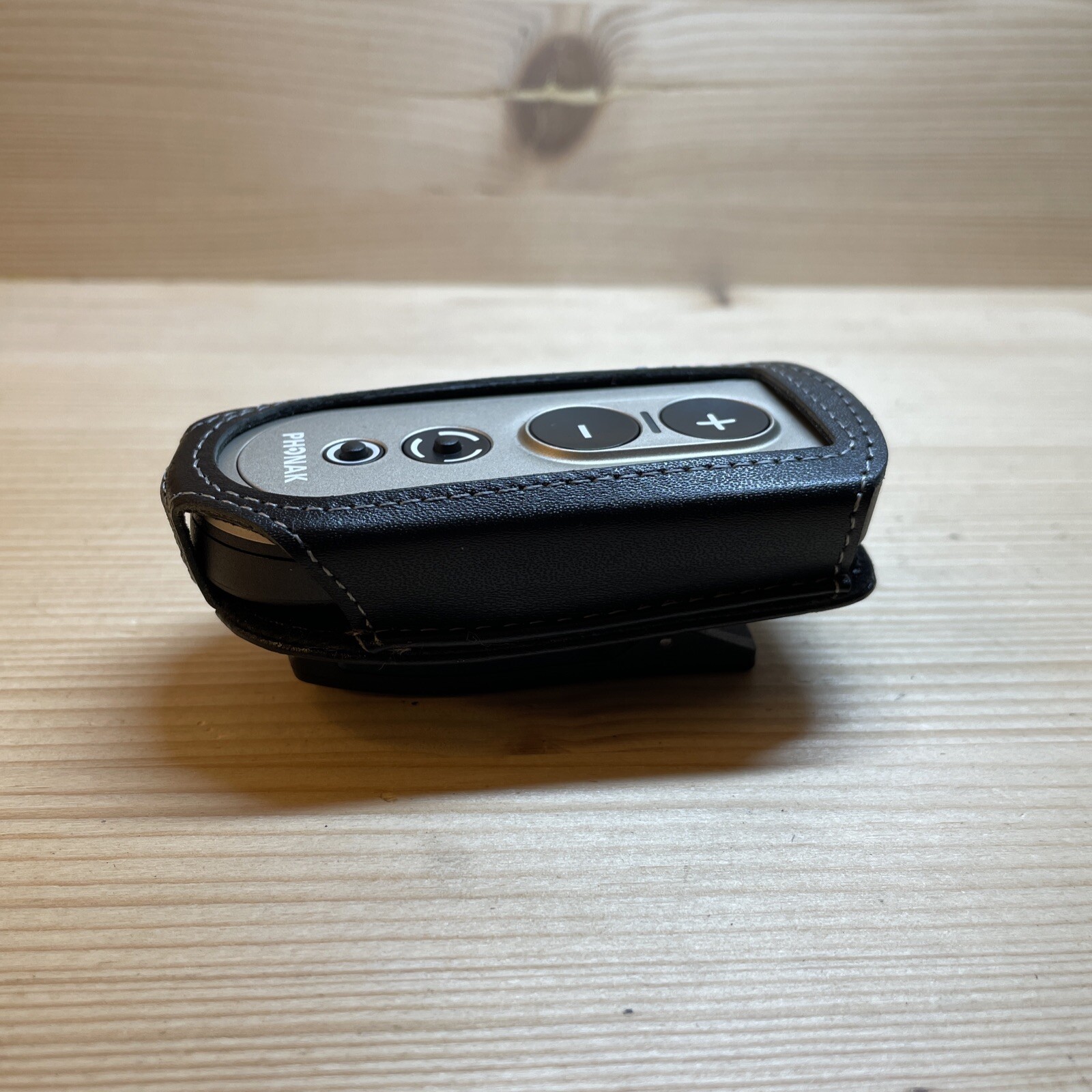 Phonak LR03 PilotOne II 2 Hearing Aid Remote Control With Black Clip On Case