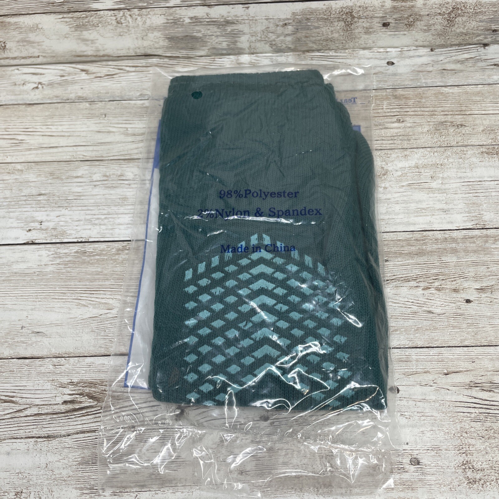 Lot of 6 NEW ACTI-TRED GREEN Patient Slippers Mens 6-10 Womens 7-11 Universal