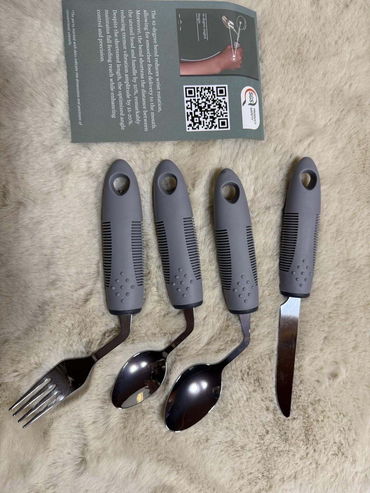 Angled Adaptive Slip Resistant Cutlery Set Gray Stainless Steel