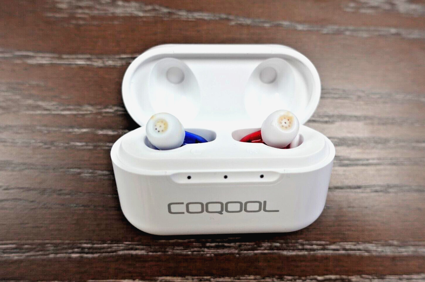 COQOOL Rechargeable OTC Comfort Invisible In-Ear Hearing Aid with Charging Case