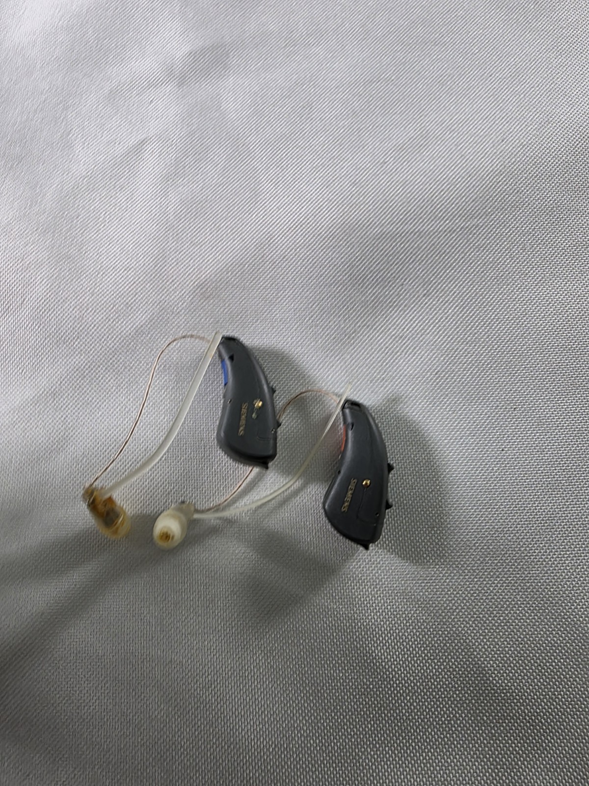 Siemens Pure 0123 Hearing Aids in Hard Case